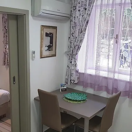 Amarru 아파트 피란